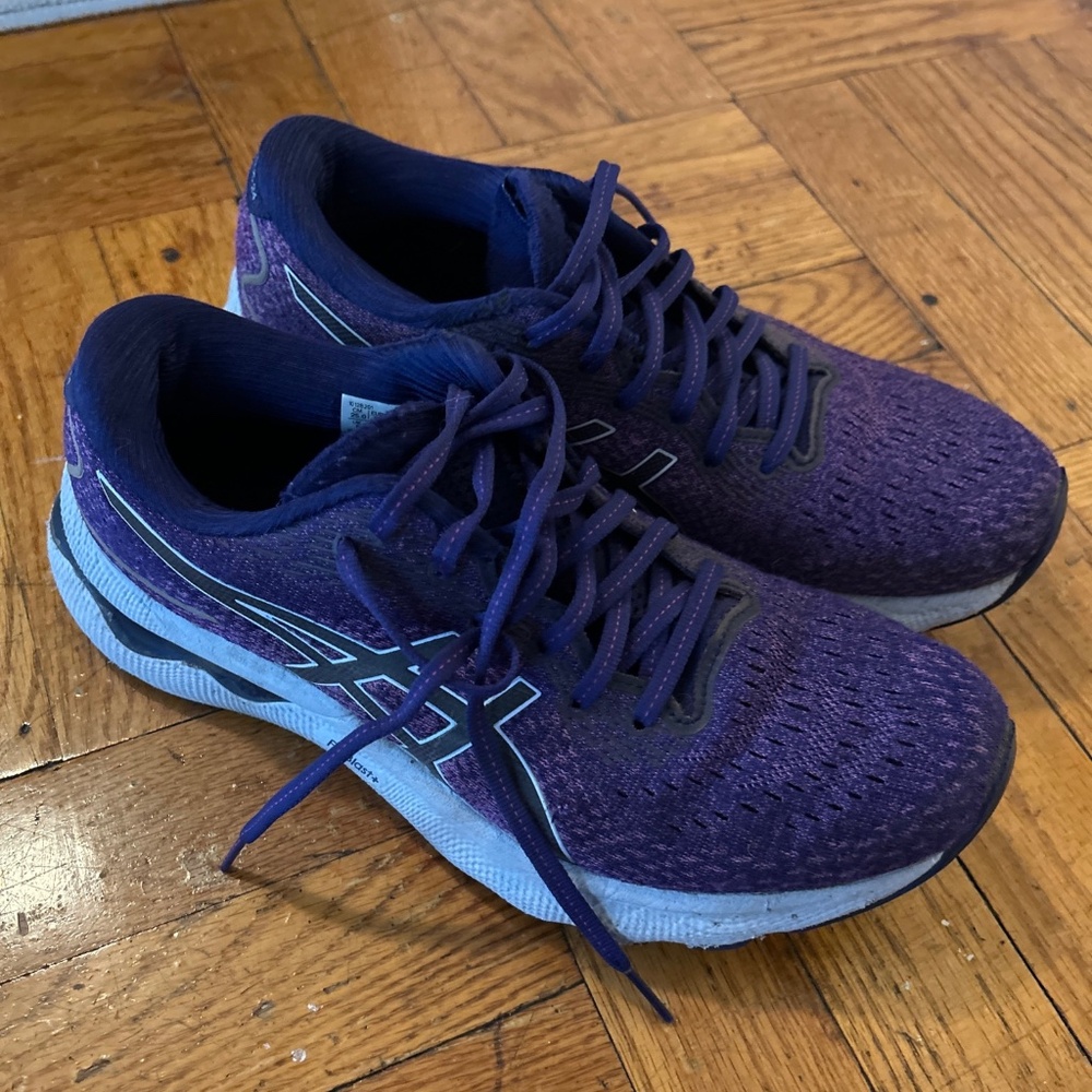 ASICS GEL-Nimbus 24 Woman's Orchid Soft Sky  Purple Size US 8